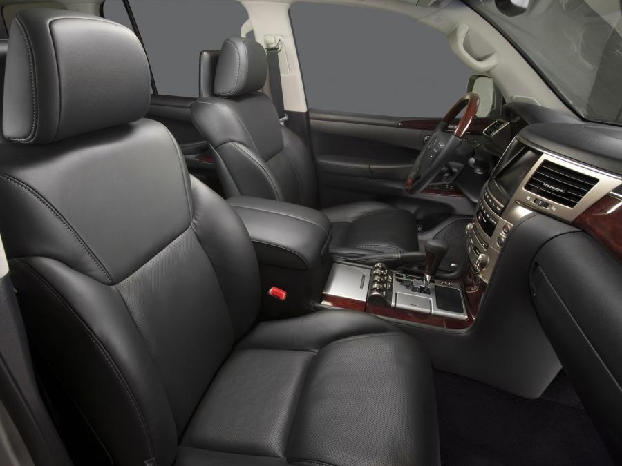  Lexus LX570 2012 года  (фото 17 из 53)